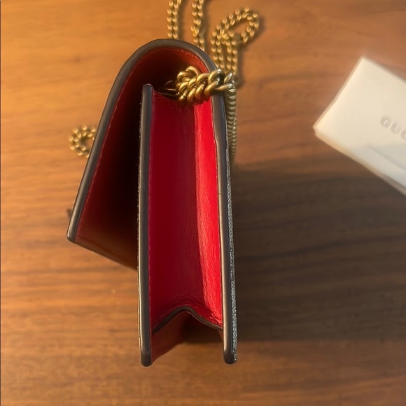 Gucci Cherries Mini Wallet on Chain - Picture 3 of 9